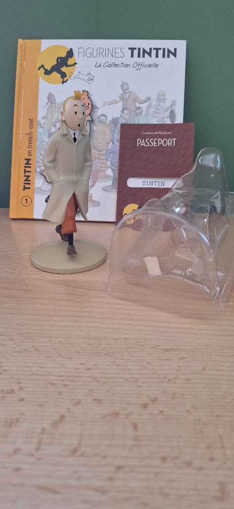 Figurine Tintin +livre+certificat, Collections, Enlèvement ou Envoi, Tintin, Neuf, Statue ou Figurine