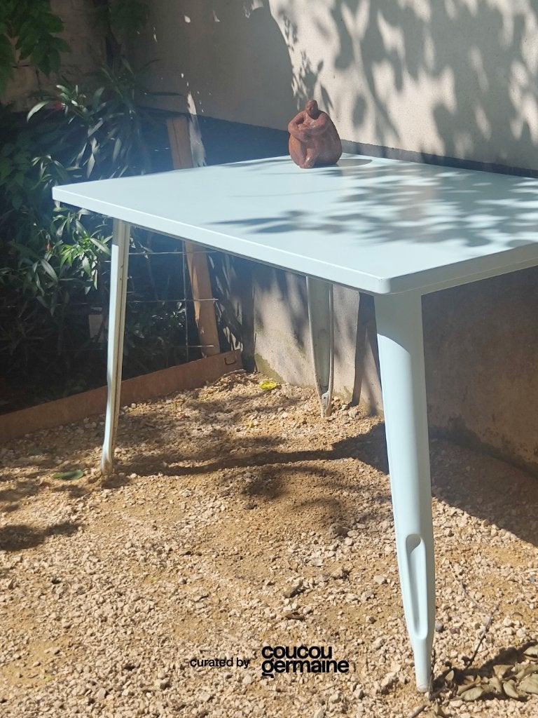 Table acier laqué Sklum, style industriel (années 2020), 100 à 150 cm, Quatre personnes, Enlèvement, Utilisé
