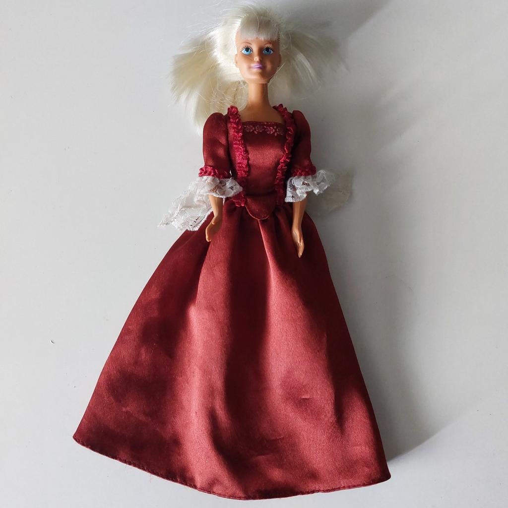 Poupée Barbie fabriquée en Chine. Pas de Mattel., Enlèvement