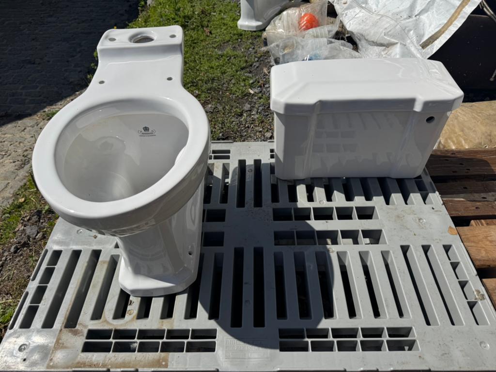 Wc sur pied avec chasse suspendue NEUF, Bricolage & Construction, Enlèvement, Neuf