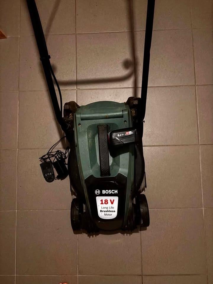 Tondeuse 18V Long life Bosch, Enlèvement, Utilisé, 20 à 25 cm, BOSCH