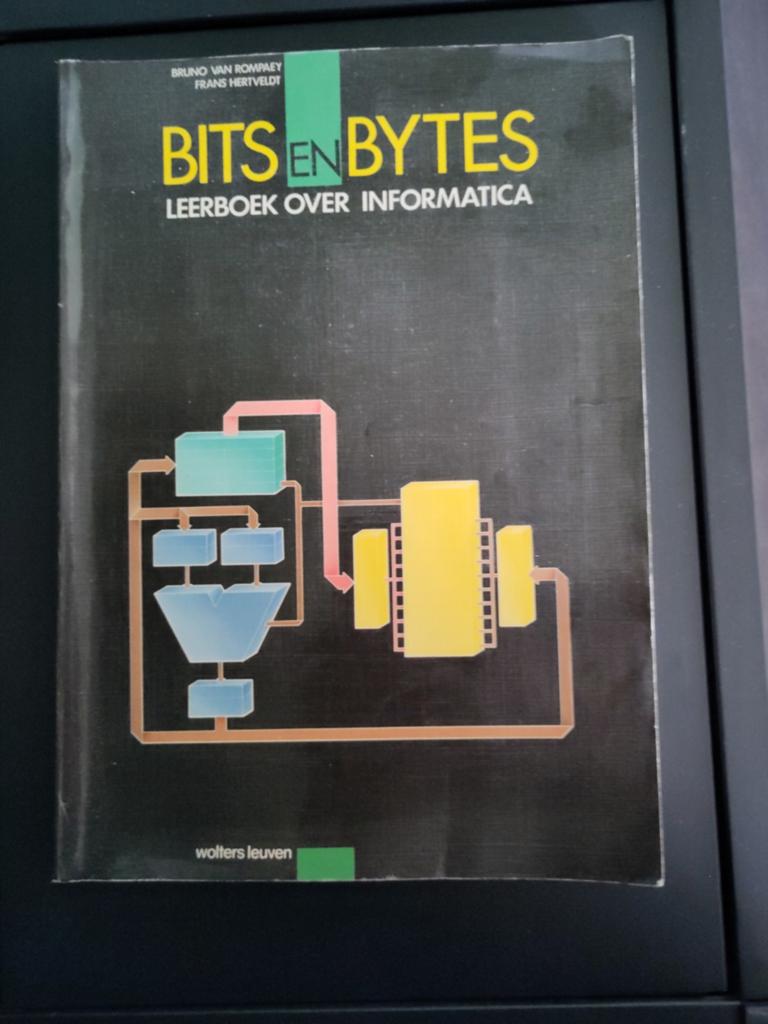 Bits en Bytes - leerboek over informatica, Wolters Leuven, Livres, Informatique & Ordinateur, Enlèvement ou Envoi, Langage de programmation ou Théorie