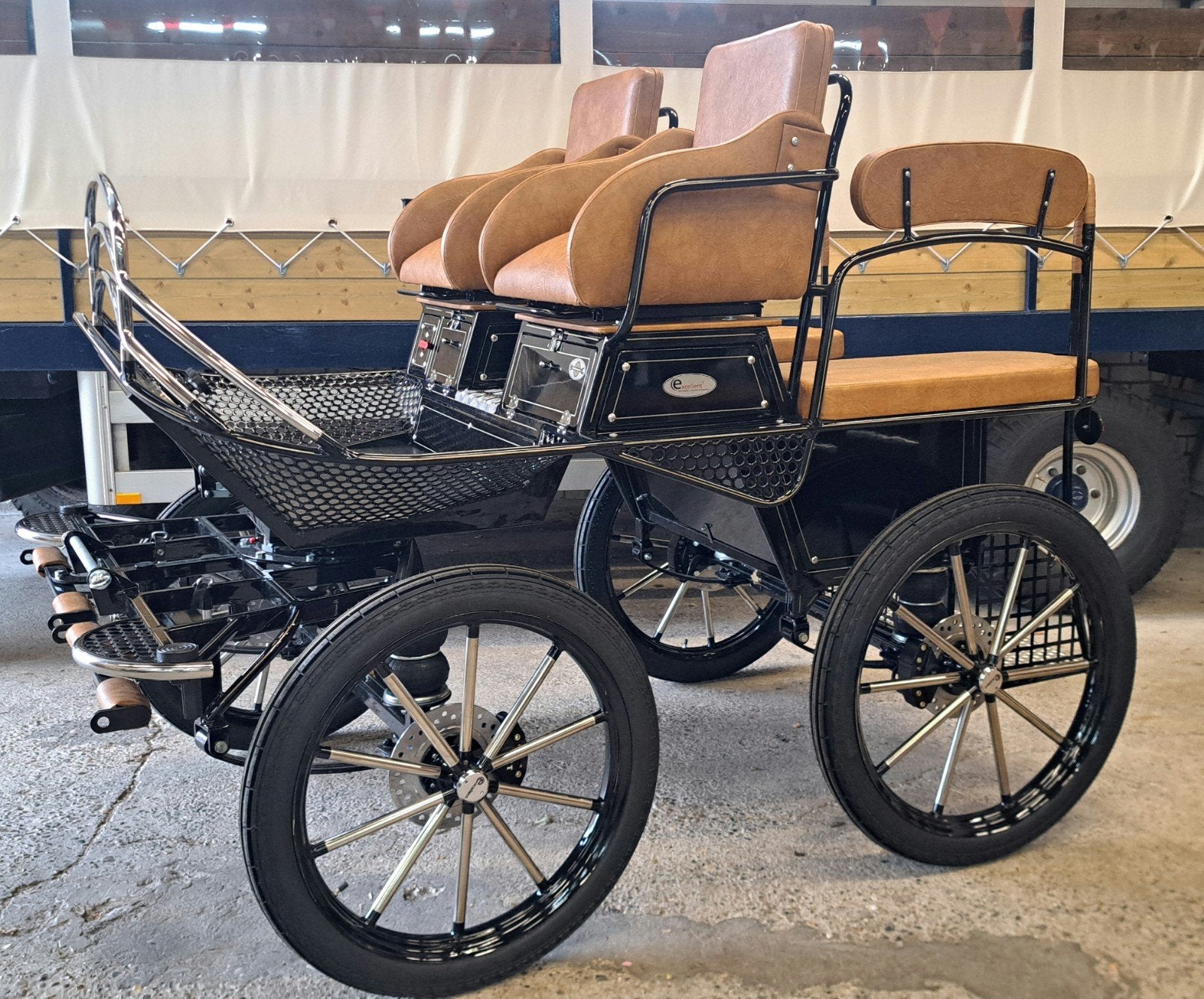 Nieuw Excellent easy-step koets, Dieren en Toebehoren, Nieuw, Overige typen, Paard of Pony