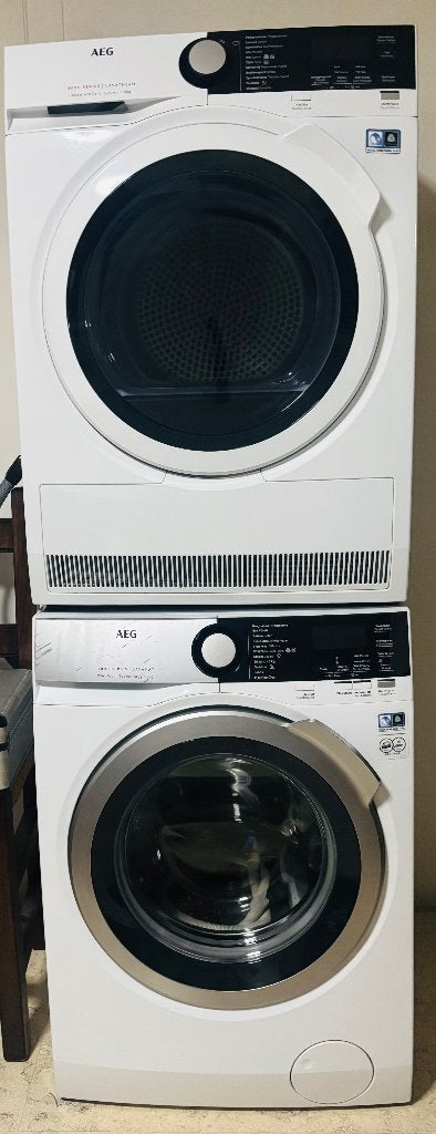 droogkast + wasmachine Aeg en goed staat, Ophalen, Gebruikt, Energieklasse A of zuiniger, 1600 toeren of meer
