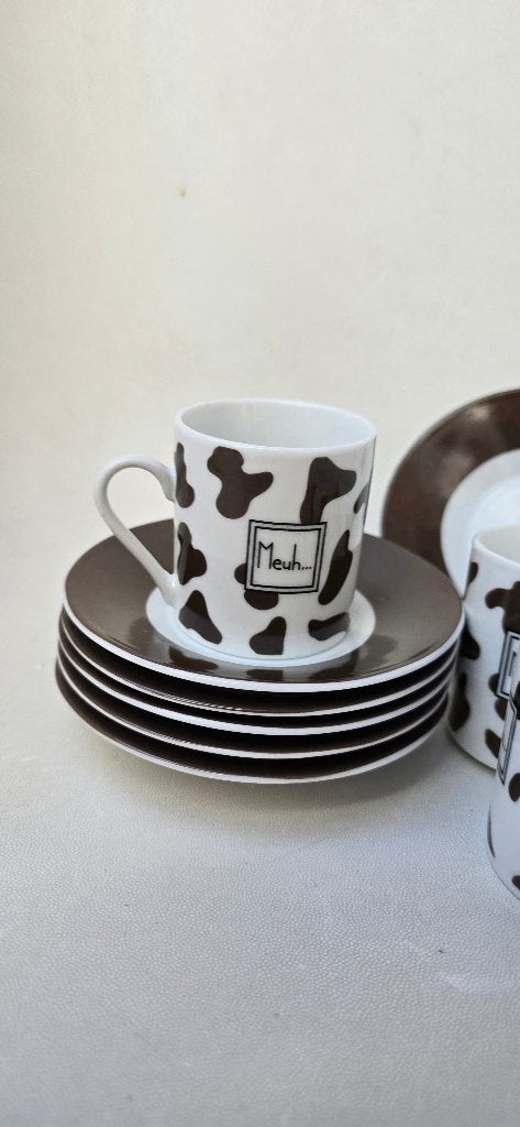 6 tassen en 6 schoteltjes koeprint milk, Huis en Inrichting, Overige materialen, Gebruikt, Overige merken, Ophalen of Verzenden