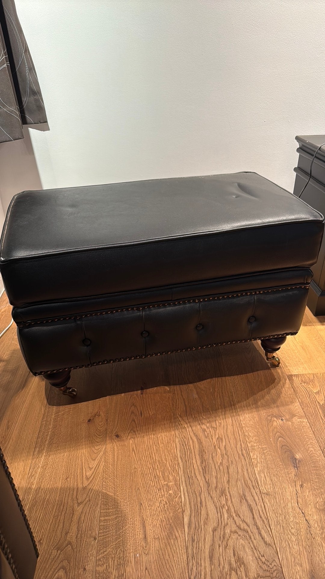 Tabouret Chesterfield, Antiquités & Art, Enlèvement