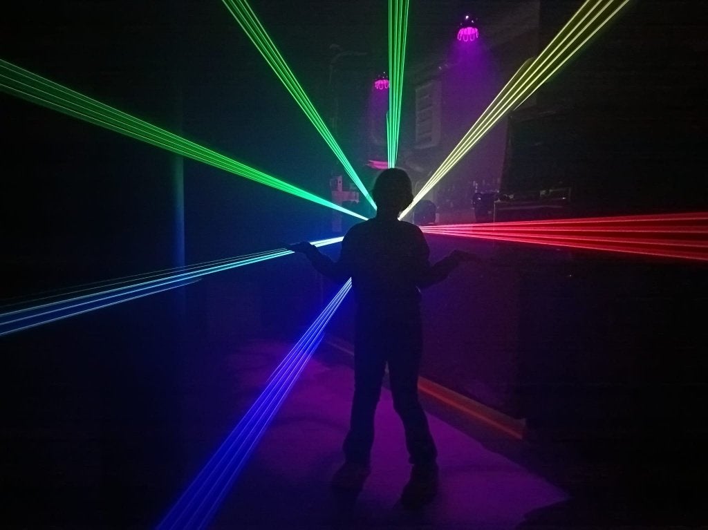 Nieuwe First Class 5W RGB Laser 25Kpps, Muziek en Instrumenten, Ophalen of Verzenden, Nieuw, Licht, Geluidgestuurd