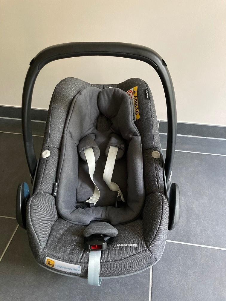 Maxi Cosi Pebble+ Sparkling gray + regenhoes, Enfants & Bébés, Sièges auto, Comme neuf, Maxi-Cosi, 0 à 13 kg, Ceinture de sécurité