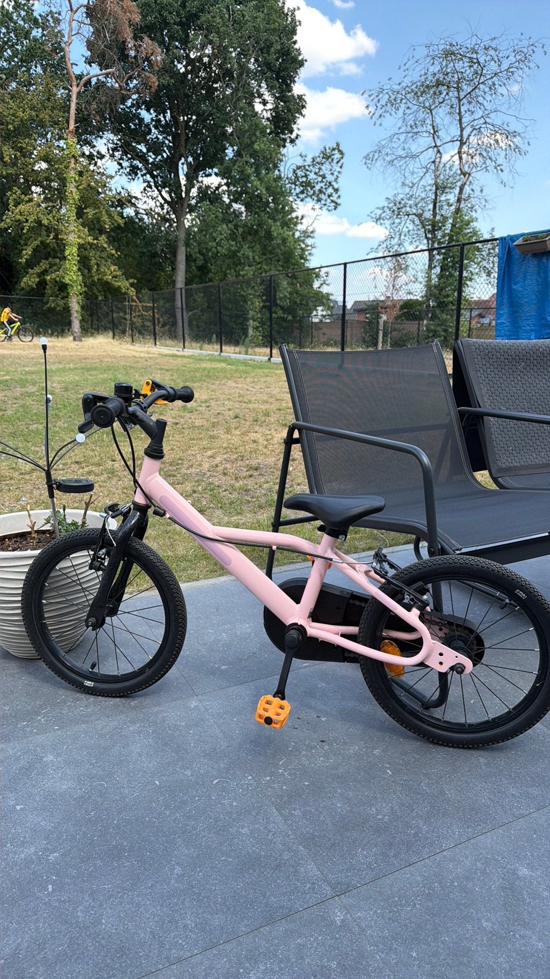 Roze meisjes fiets, Ophalen, Zo goed als nieuw