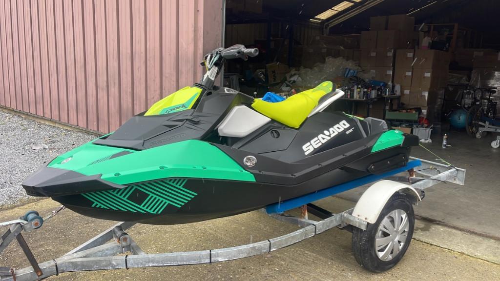 Seadoo Spark Trixx 2up 2019, Ophalen, Zo goed als nieuw, Benzine, 70 tot 120 pk