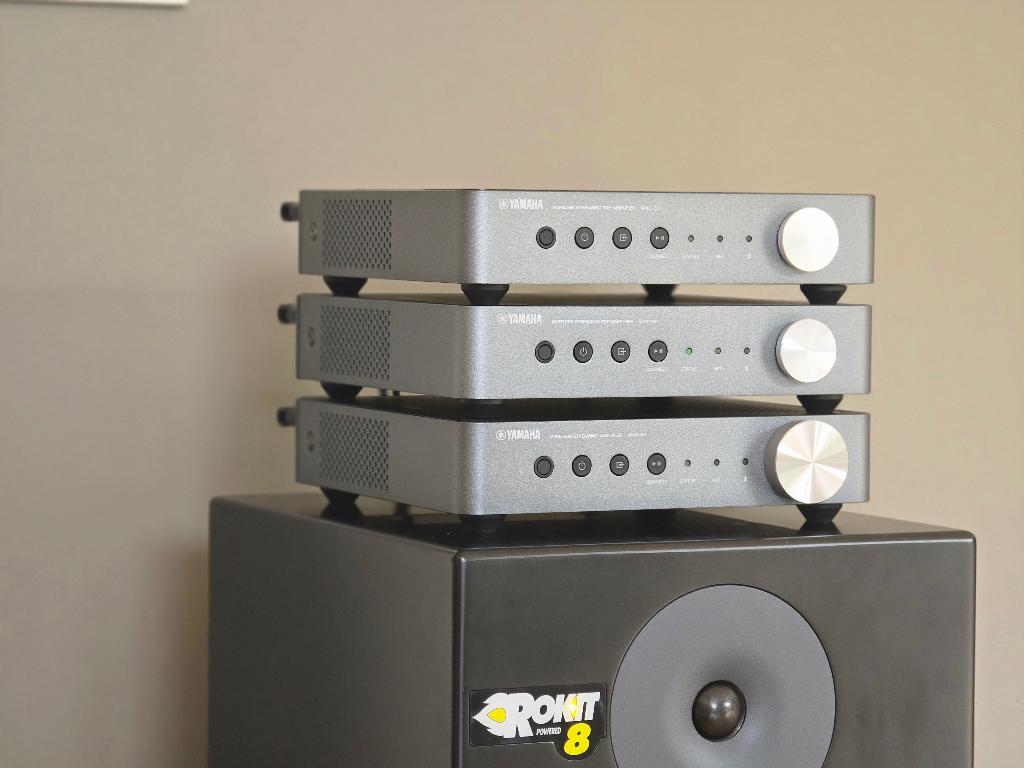 Yamaha MusicCast WXC-50 streamer / pre-amp (2 beschikbaar), Moins de 60 watts, Yamaha, Comme neuf, Enlèvement