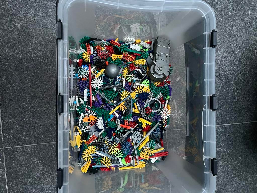 K’nex allerlij, Enlèvement, Utilisé, K'nex