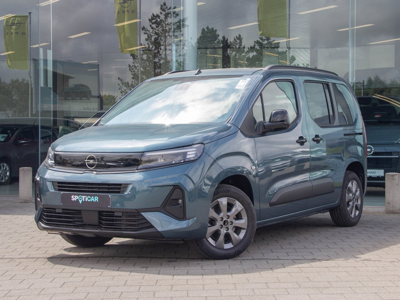 Opel Combo Life L1 1.2 Turbo Benzine 110PK MT6|CAMERA|SENSO, Auto's, Opel, 0 kg, Monovolume, Euro 6, Bedrijf
