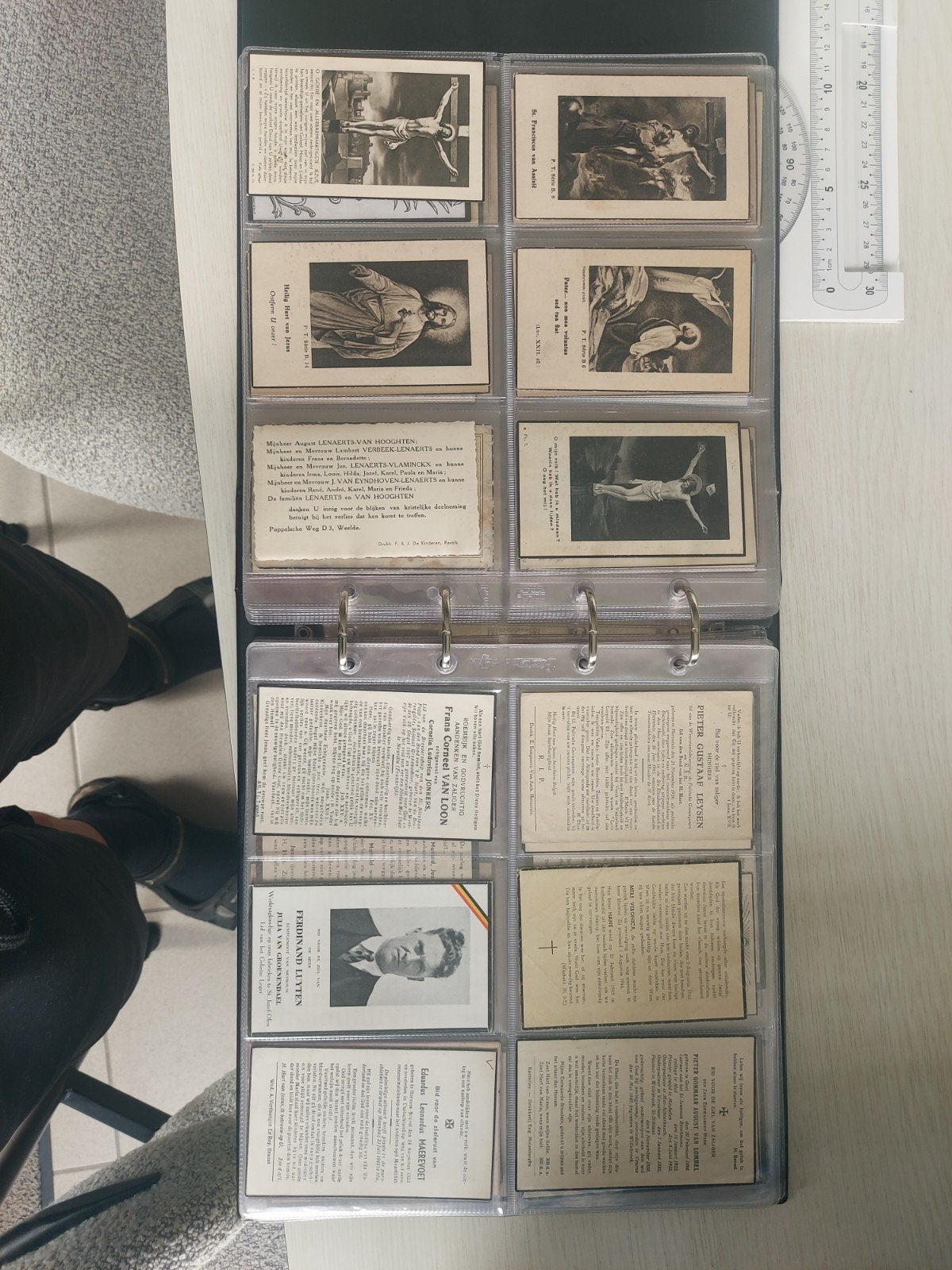 album met gesneuvelden/oorlogsslachtoffers WO l & ll, Verzamelen, Bidprentjes en Rouwkaarten, Ophalen