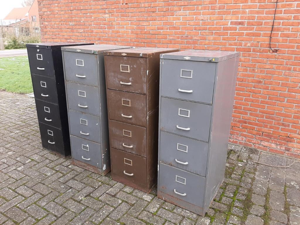 Brocante archiefkasten, Ophalen