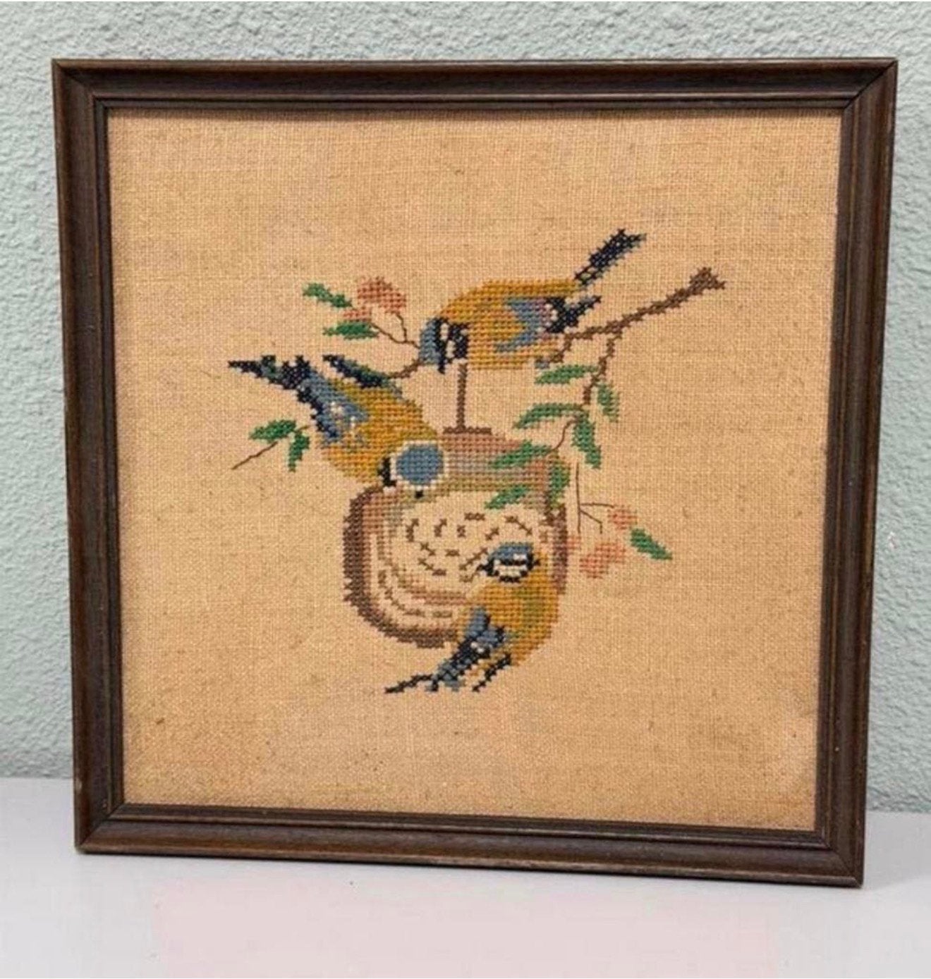 Vintage handgemaakt kruissteek borduurwerk vogels in lijst, Antiek en Kunst, Ophalen of Verzenden