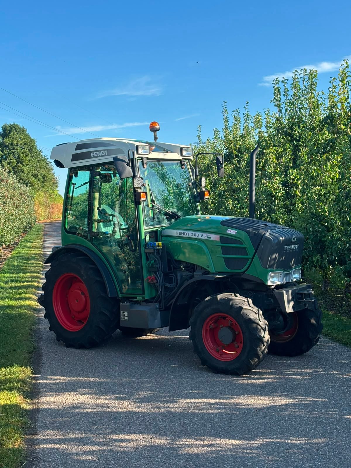 Fendt 208v Profi smalspoor | Bouwjaar 2011 | 6900 uur |, Ophalen of Verzenden