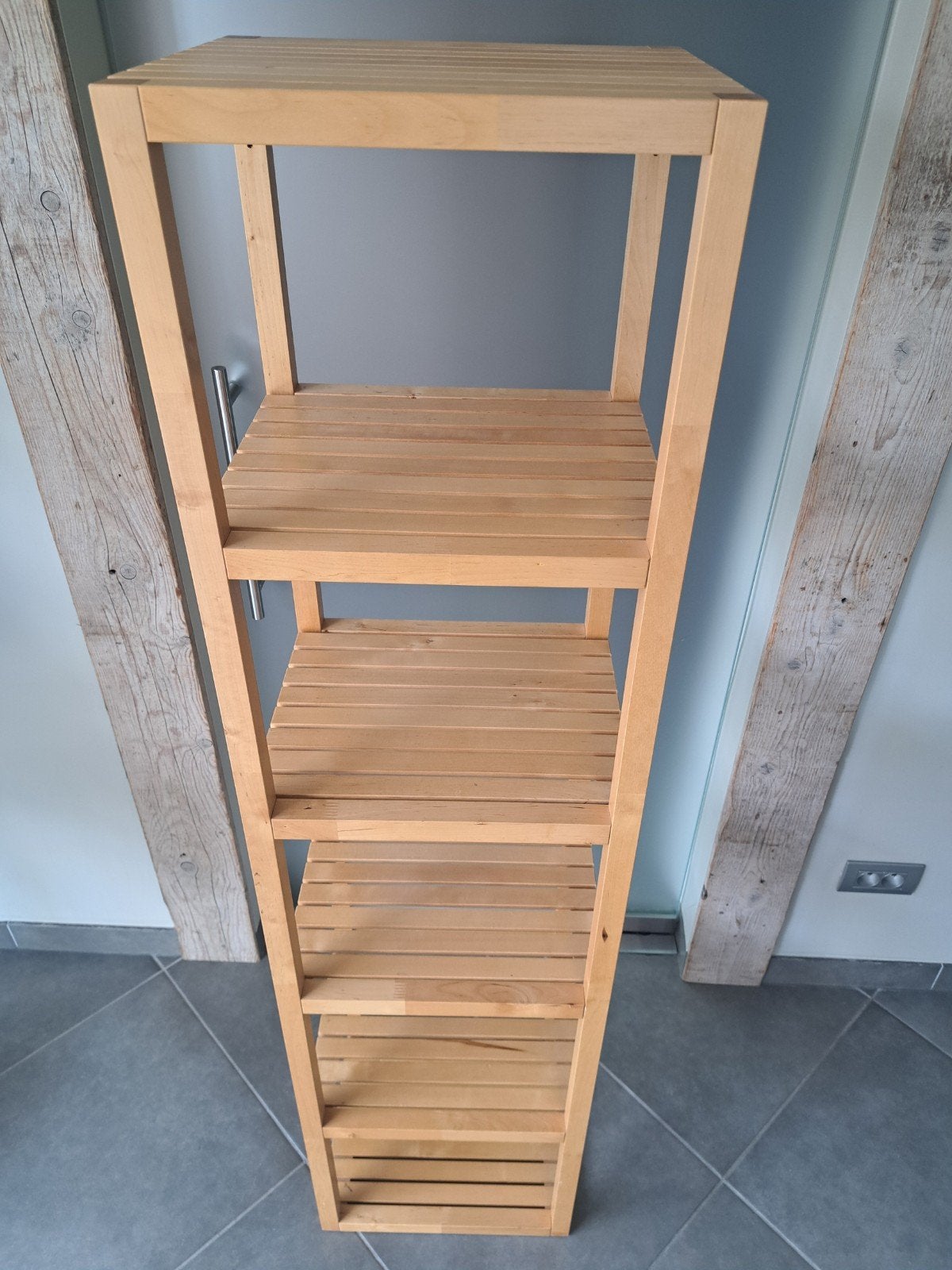 houten wandrek met opbergdozen, Ophalen