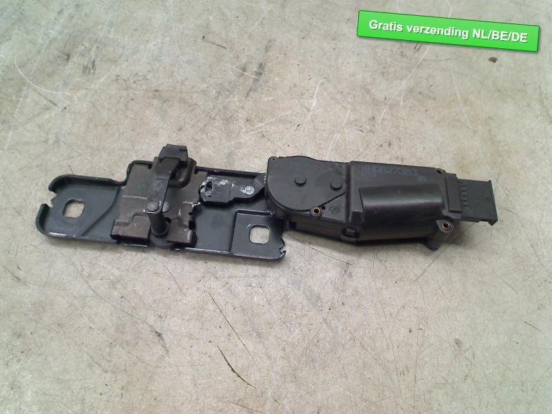 SERRURE COFFRE Audi A6 (C7) (01-2010/09-2018) (4H0827383), Dhr. R. de Gouw, Haillon arrière, Audi, Utilisé