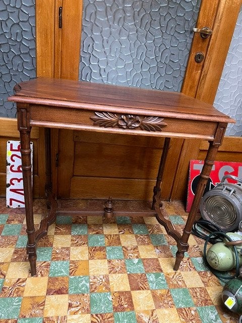 Petite table d'appoint en chêne massif des années 1920, Enlèvement