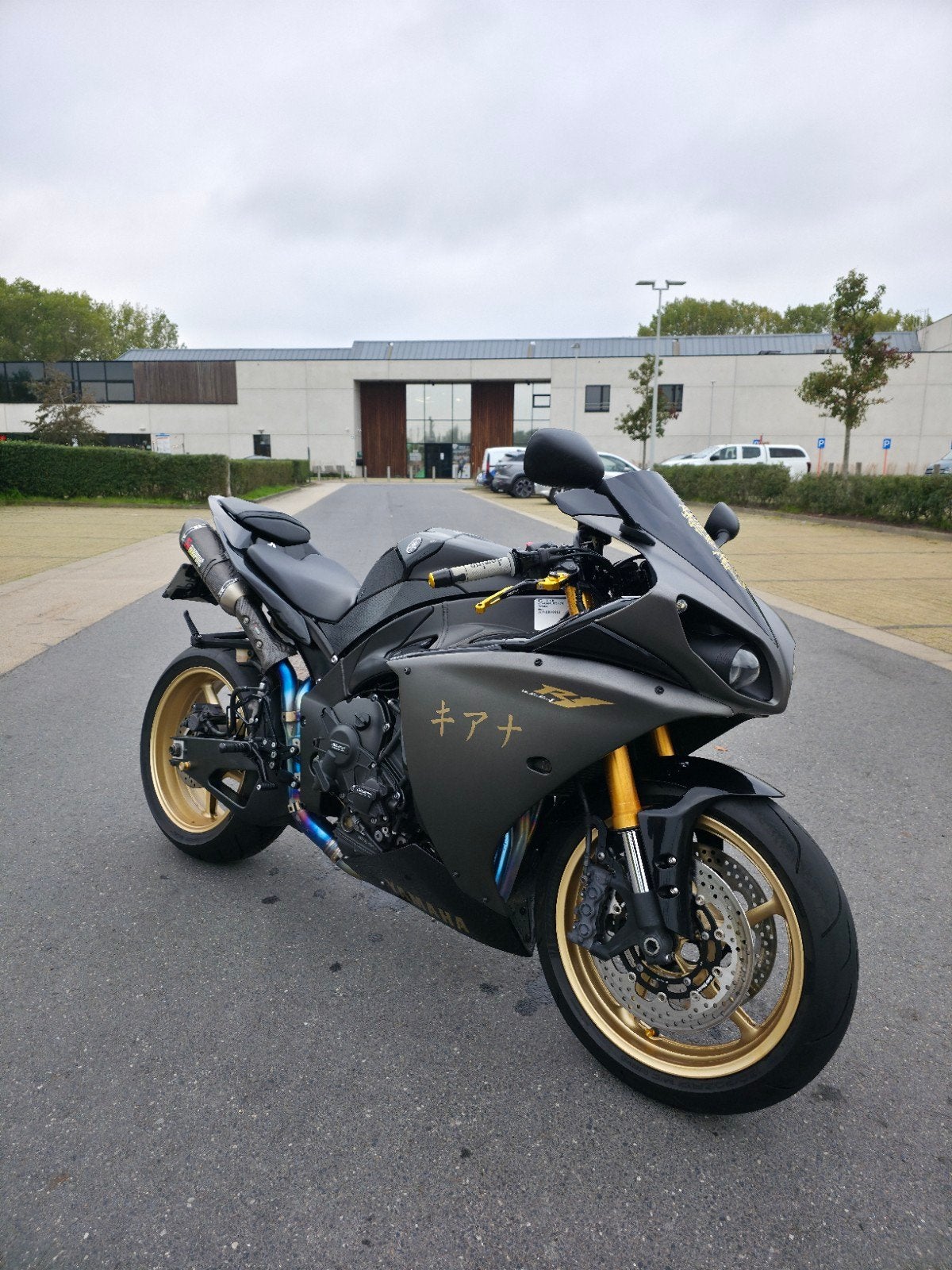 Yamaha YZF-R1 Big Bang 35 kW A2, Particulier