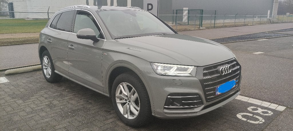 Audi Q5 plug in TFSIe 55, Automaat, 1750 kg, 4 cilinders, Dealer onderhouden