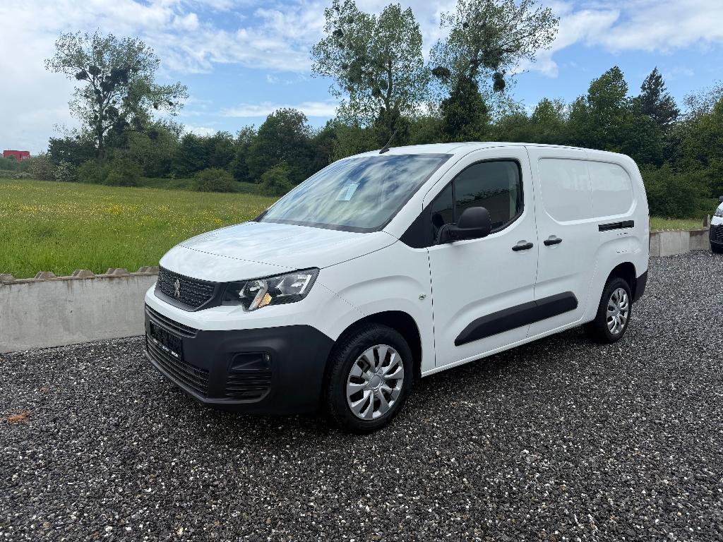Peugeot Partner 100CH L2 **2X Porte latéral Carplay**, Auto's, Testrit aan huis, Stof, Euro 6, 4 cilinders