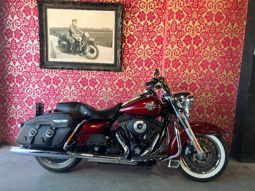 Harley Davidson road king classic 2010 33000 Km met garantie, Motoren, 2 cilinders, 1600 cc, Bedrijf, Meer dan 35 kW