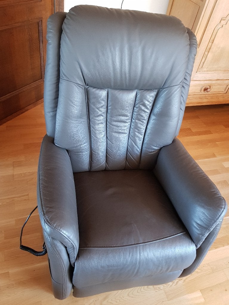 Elektrische lederen relaxzetel!, Ophalen, Zo goed als nieuw, 75 tot 100 cm, Leer