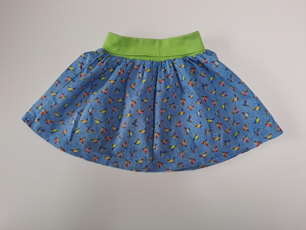 Mt 4j Blauwe rok met groene rekkerband en papegaaien, Kinderen en Baby's, Meisje, Ophalen of Verzenden, Zo goed als nieuw, Jurk of Rok
