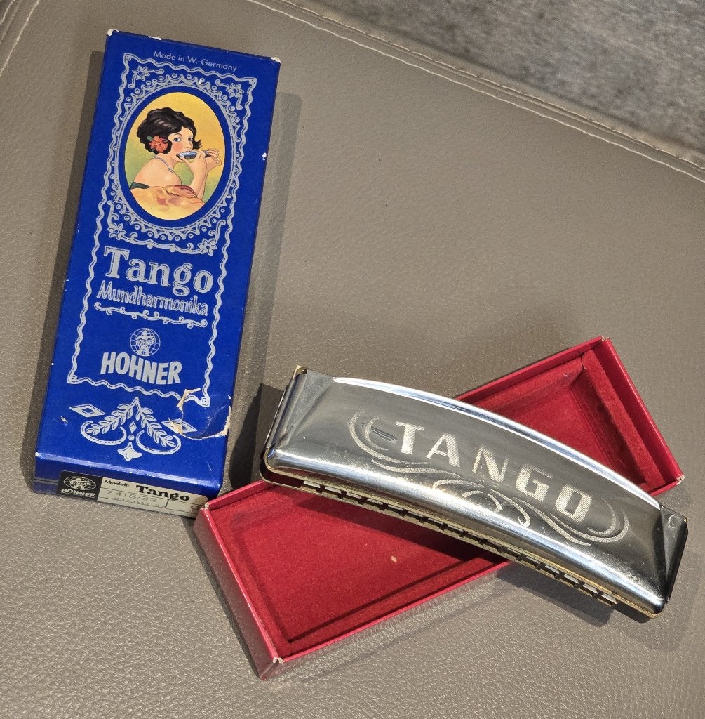 TANGO Mondharmonica HOHNER 7418/32 in doosje, Gebruikt, C-mondharmonica, Ophalen of Verzenden, Met koffer of doosje