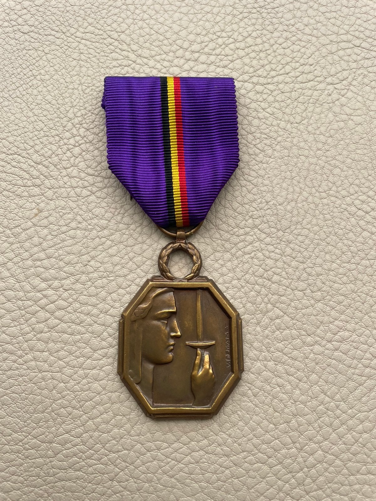 Médaille Patria Grata 40-45, Collections, Objets militaires | Général, Enlèvement ou Envoi