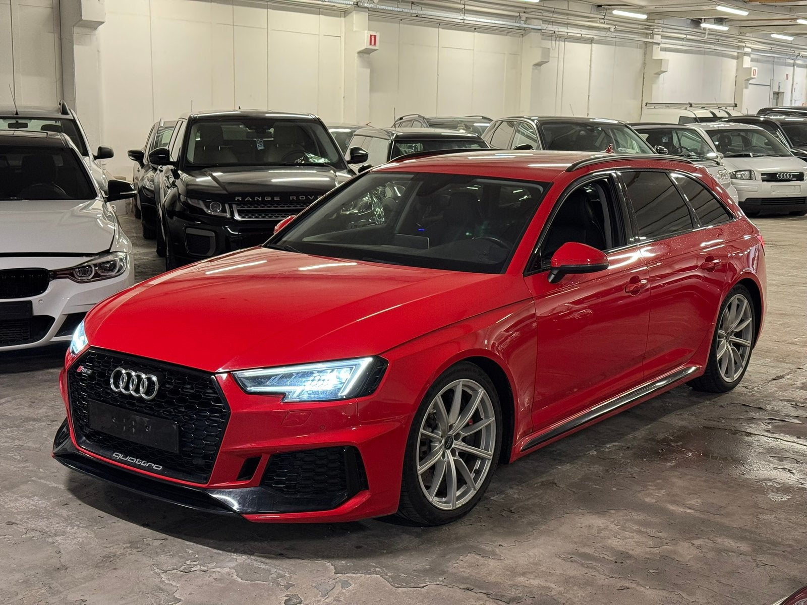 Audi RS4 Avant Quattro *1ste eigenaar*, Automaat, Zwart, Leder, Bedrijf