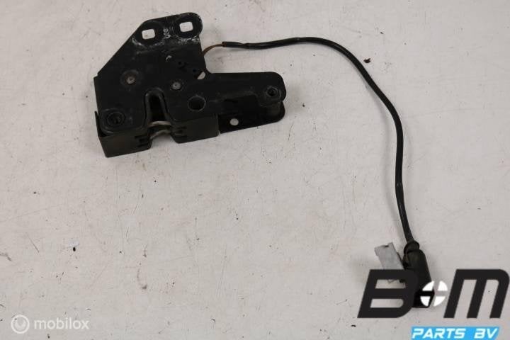 Motorkapslot Audi A4 8E 8E0823509, Auto-onderdelen, Gebruikt