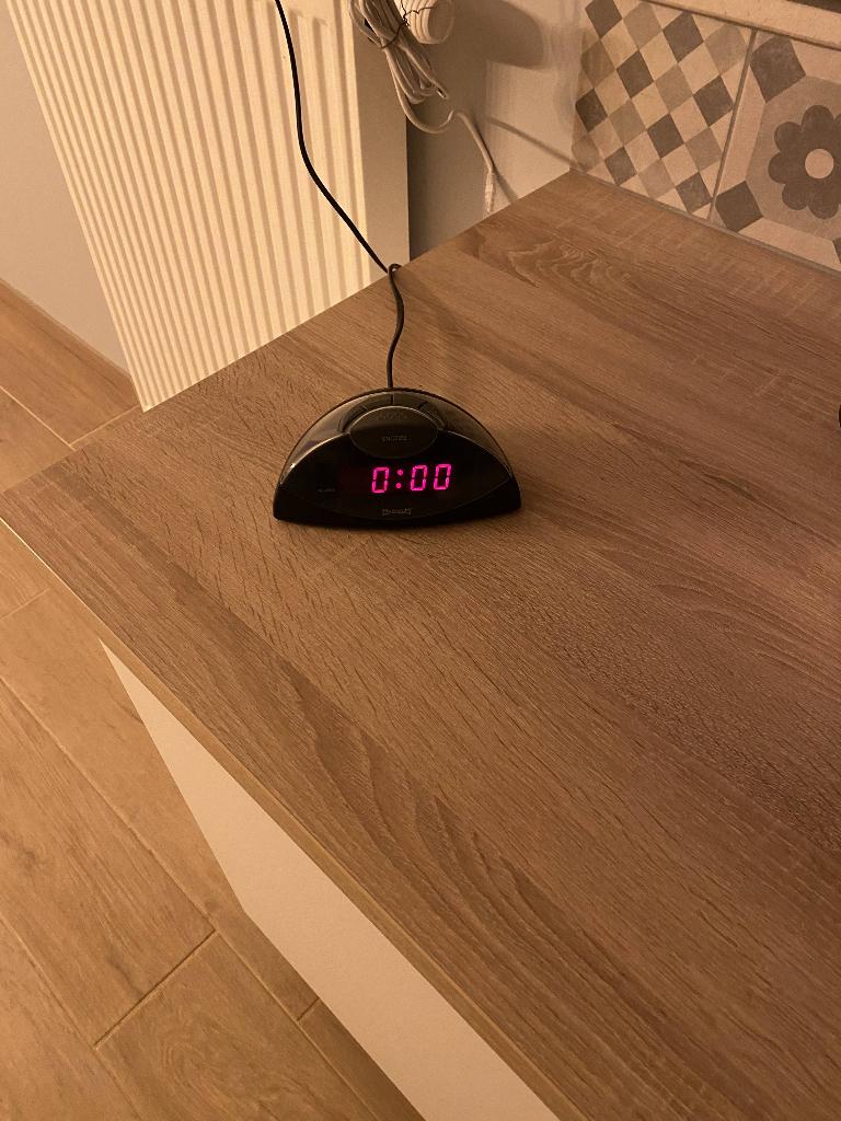 Wekkers te koop, Elektronische apparatuur, Wekkers, Ophalen, Zo goed als nieuw, Digitaal