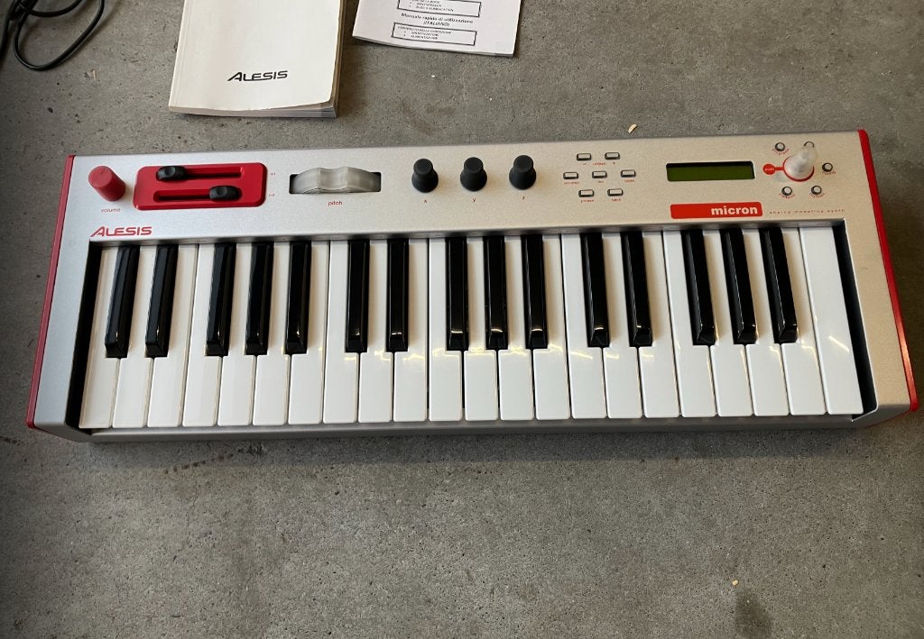 Vintage synth: Alesis Micron, Muziek en Instrumenten, Ophalen of Verzenden, Gebruikt, Met koffer of flightcase