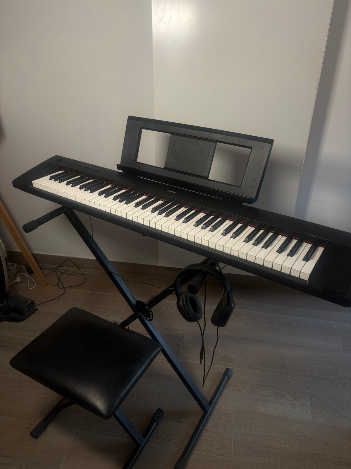 Yamaha piano piaggero np32 met toebehoren (volledige set), Musique & Instruments, Pianos, Comme neuf, Digital, Enlèvement, Piano