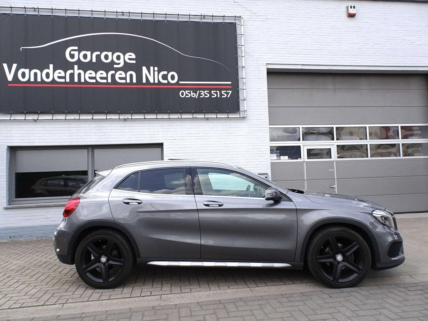 Mercedes-Benz GLA 180 AMG PANODAK,NAVI,XENON/LEDAUTOMAAT,PDC, Autos, Mercedes-Benz, Argent ou Gris, Achat, Entreprise, 5 portes