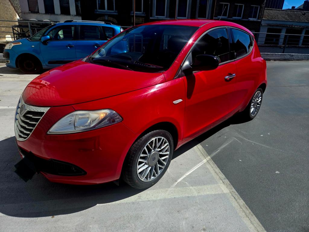 Lancia Ypsilon 1.2  carpass ok, Autos, Rouge, Euro 5, Achat, Particulier