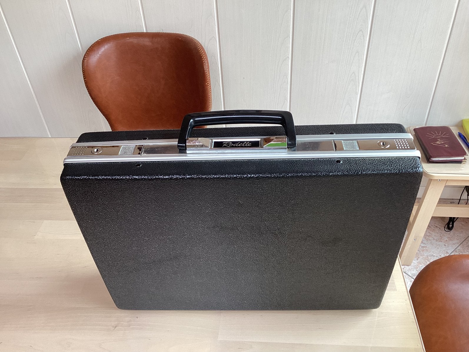 Valise Rodelle (sans clé), Enlèvement, Comme neuf