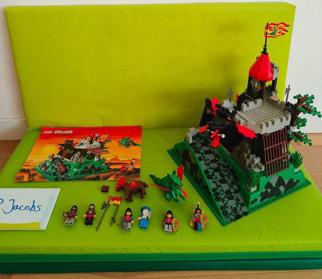 Lego Vintage 6082 Castle Forteresse cracheuse de feu, Enlèvement ou Envoi, Lego, Ensemble complet, Instructions incluses