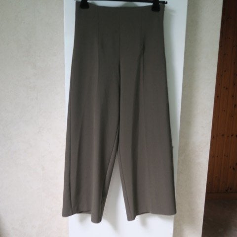 Broek nieuw wijde pijpen kaki Oscar the collection mt 40, Kleding | Dames, Maat 38/40 (M), Nieuw, Ophalen of Verzenden, Lang