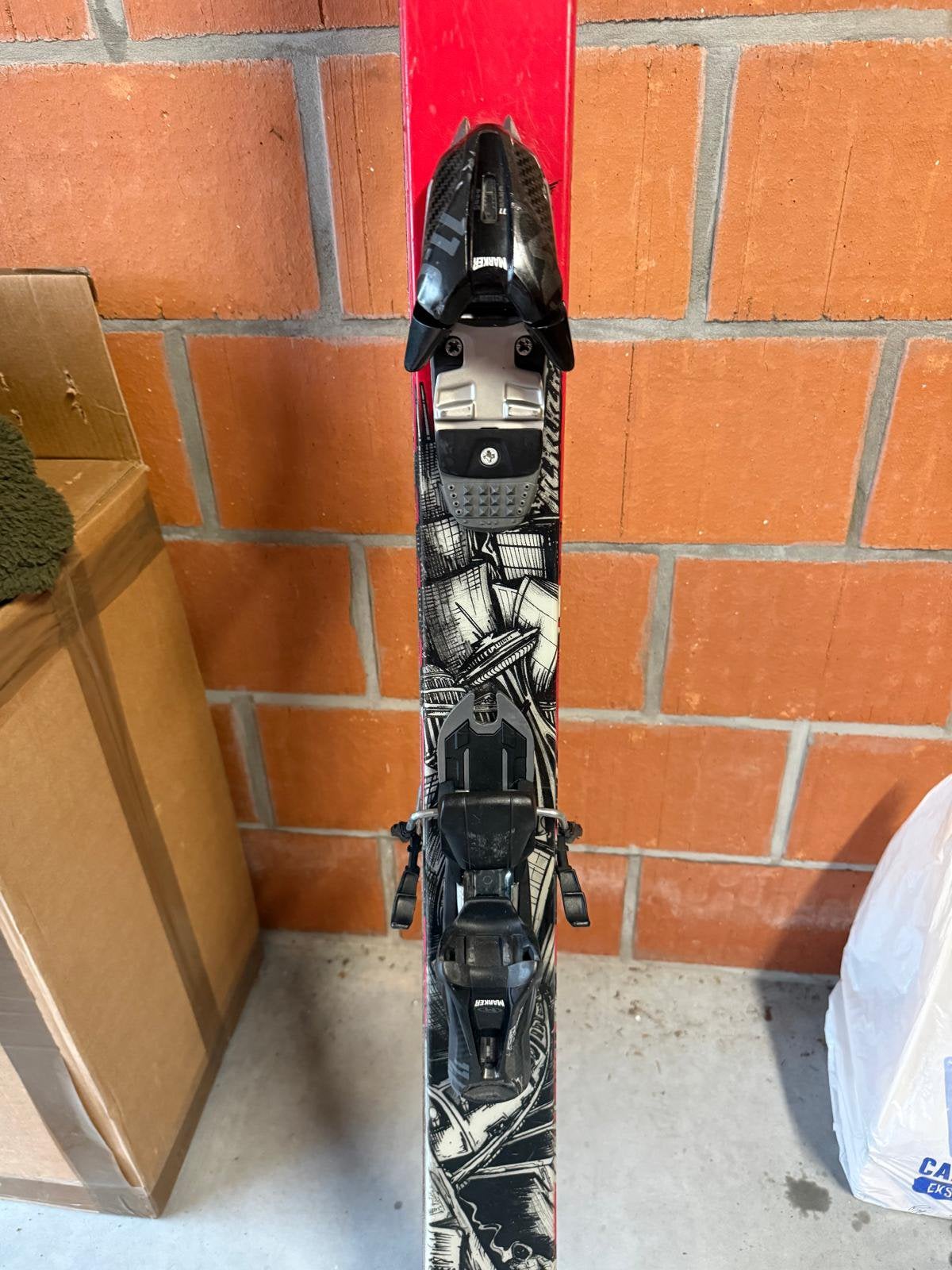 K2 Fujative Twin Tip Freestyle Ski’s + Marker bindingen, Sport en Fitness, Skiën en Langlaufen, 160 tot 180 cm, Gebruikt, Ophalen