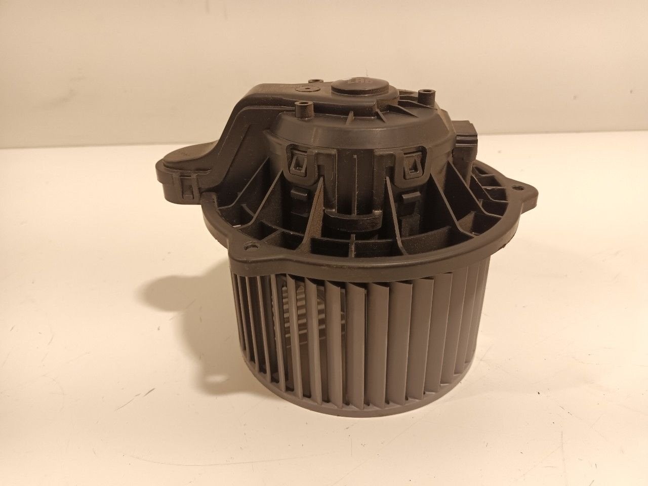 Kachel ventilator motor Hyundai iX 20, Onderdelen@venauto.nl, Van der Ven Autorecycling B.V., Gebruikt, Ettenseweg 76, 4706 PB Roosendaal, The Netherlands