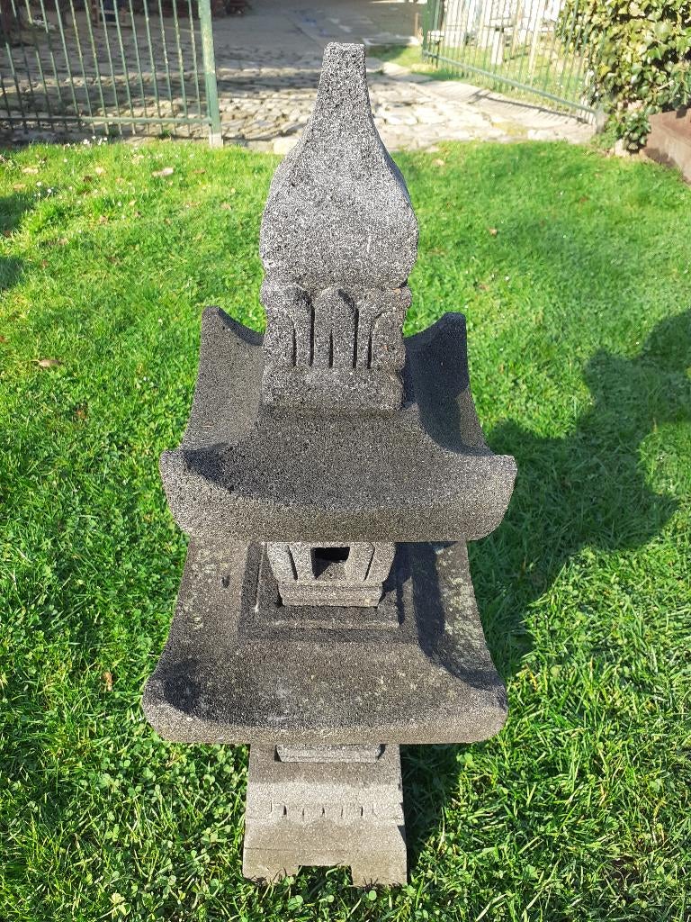 SUPERBE PAGODE ,LANTERNE JAPONAISE EN PIERRE DE LAVE, Jardin & Terrasse, Enlèvement, Comme neuf, Autres types