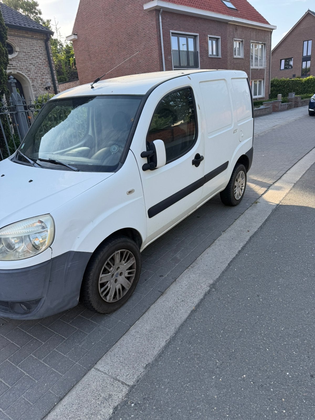 Cargo léger à essence Fiat Doblo 1.4., Autos, Camionnettes & Utilitaires, Achat, 4 portes, Boîte manuelle, Particulier