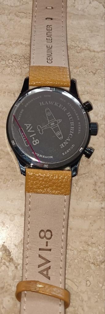 Nieuw ongedragen AVI-8 horloge., Ophalen