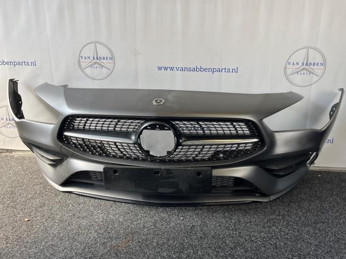 Pare-chocs avant d'un Mercedes CLA (662), 3 mois de garantie, Utilisé, -, -