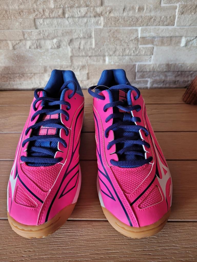 Nieuwe fuchsia sportschoenen van Mizuno, Vêtements | Femmes, Chaussures, Envoi, Chaussures de sports