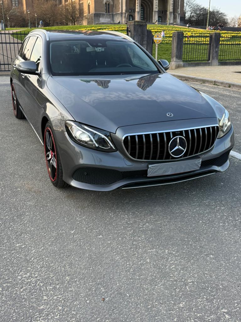 Mercedes classe E200 break, Auto's, Mercedes-Benz, Automaat, Leder en Stof, 5 deurs, Particulier